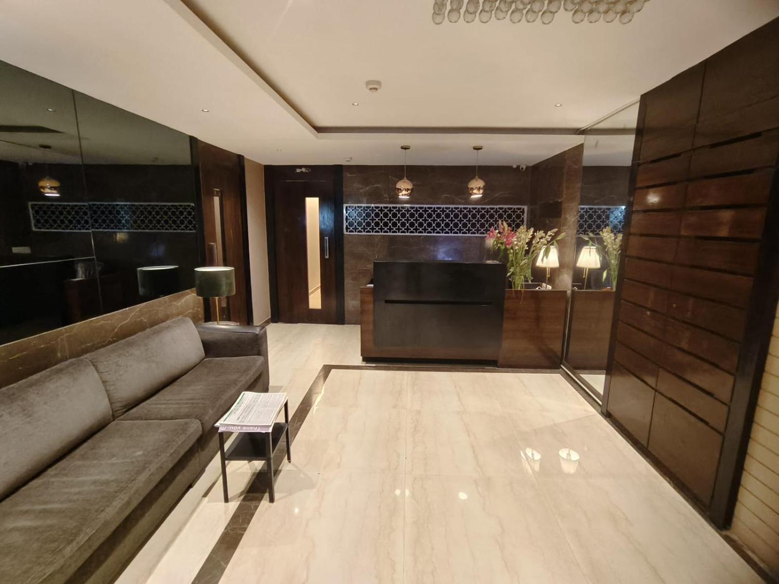 The Majlis Hotel - Colaba מומביי מראה חיצוני תמונה