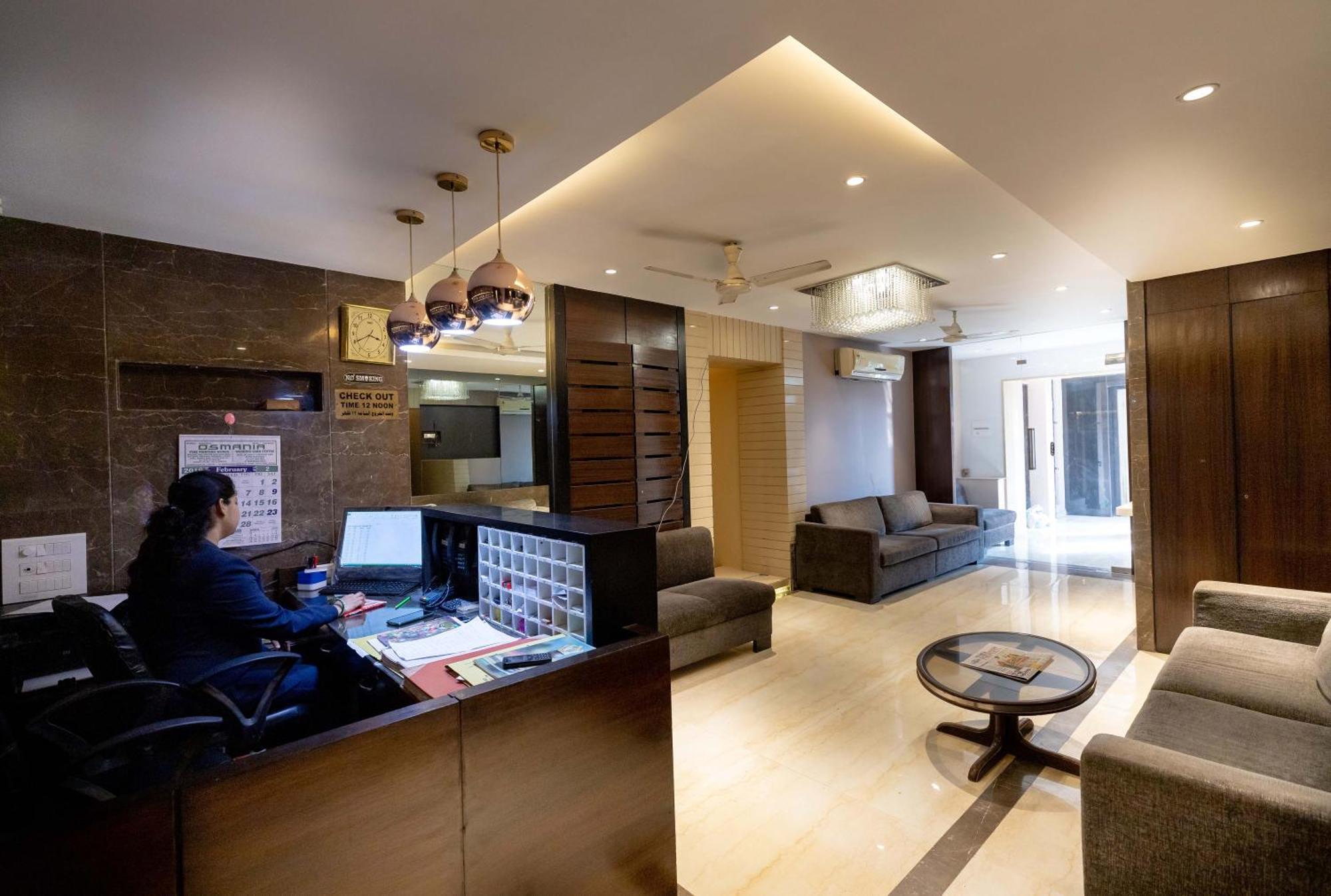The Majlis Hotel - Colaba מומביי מראה חיצוני תמונה